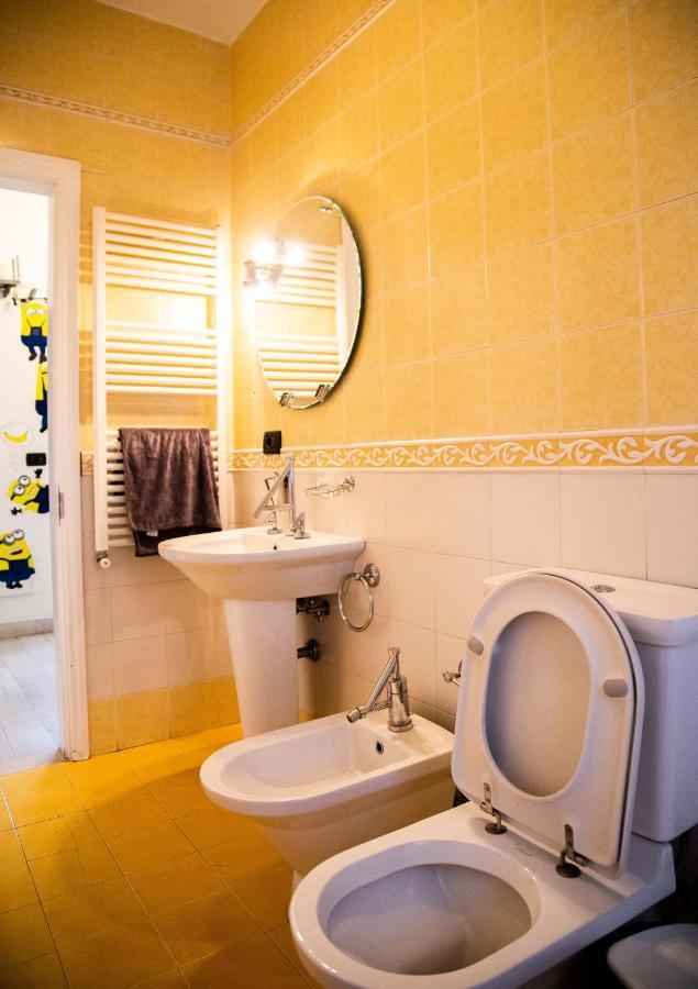 Blue Door Hostel Tirana Eksteriør billede